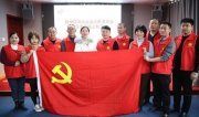 【公益行】投喂动物 家长莫成反面教材